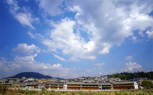 云南展臺(tái)設(shè)計(jì)中眾多企業(yè)及工廠為什么會(huì)選擇烤漆工藝？